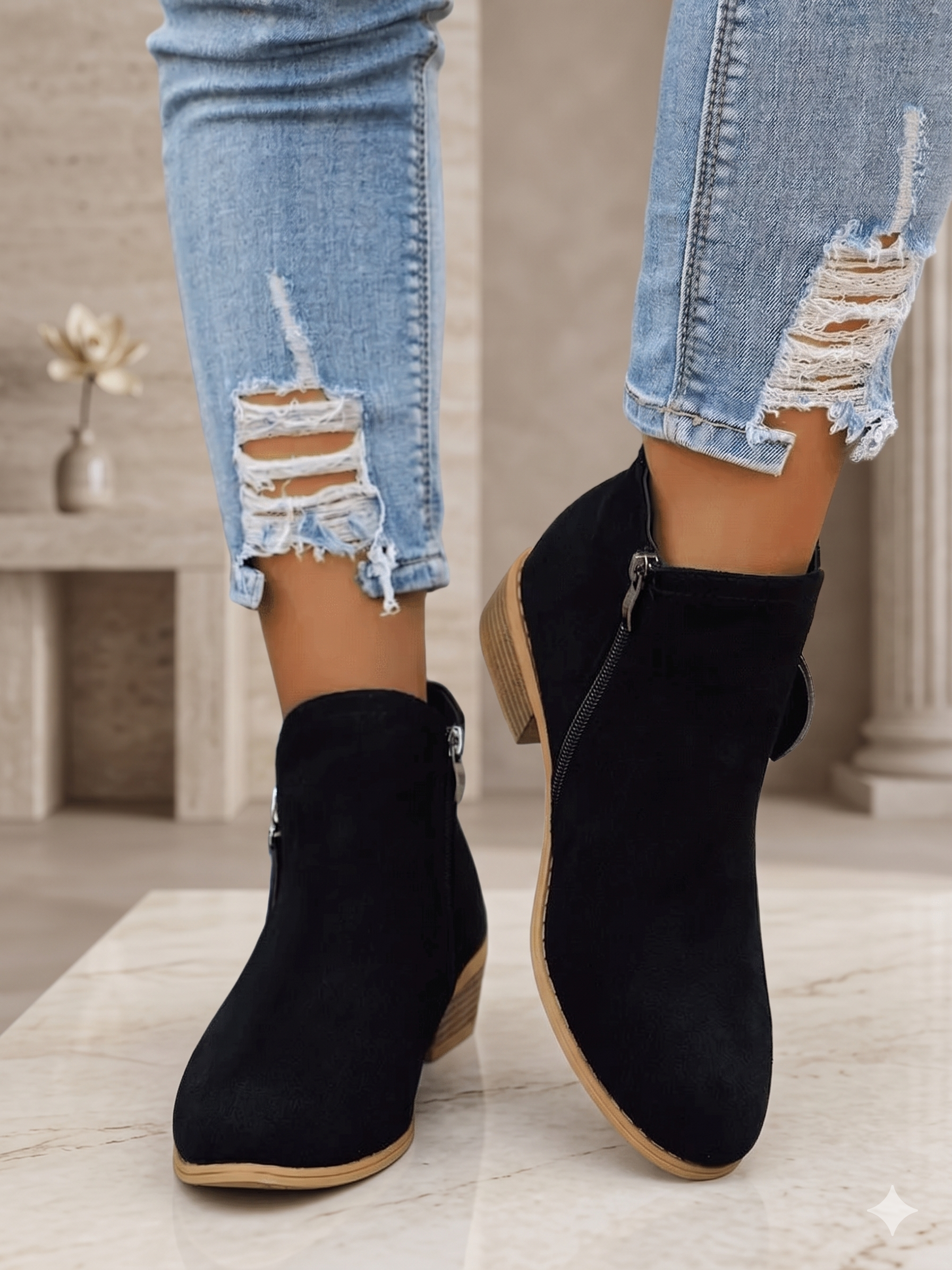 Fiora | Vintage Classic Boots