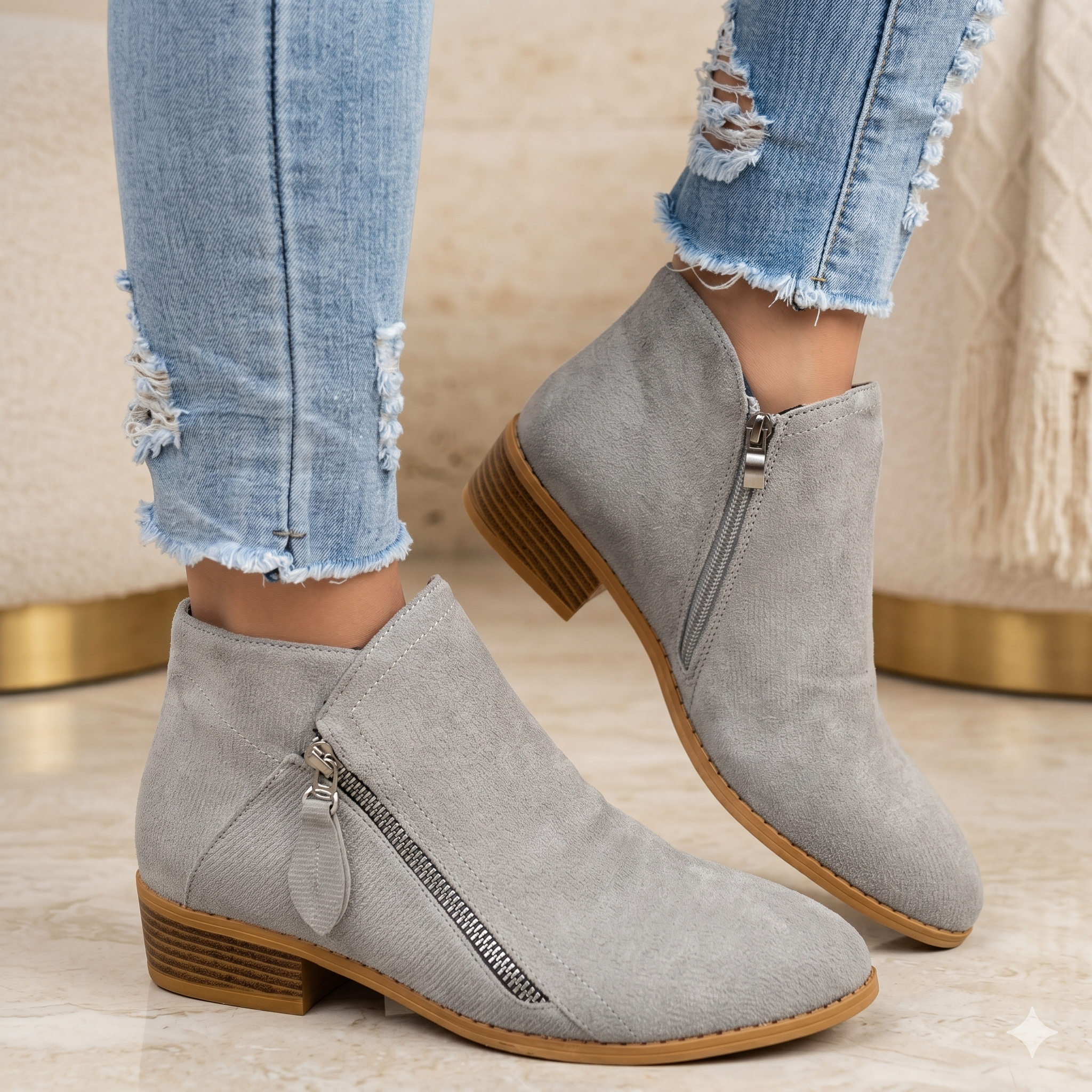 Fiora | Vintage Classic Boots