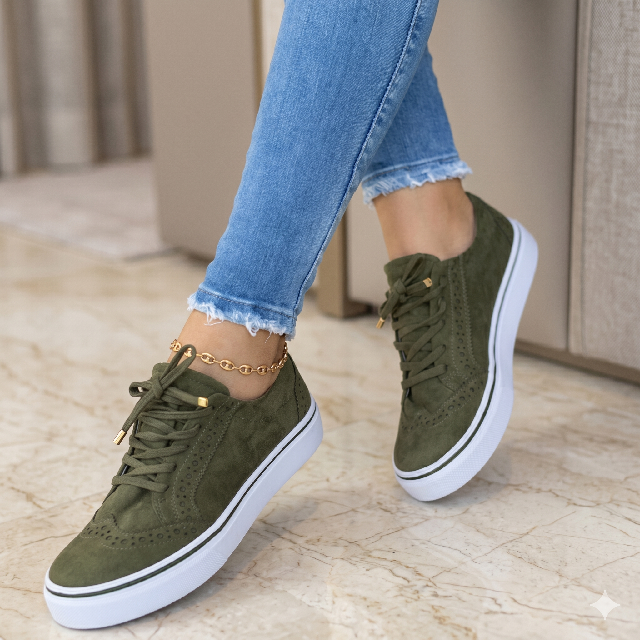 Maeva | Orthopedic Lace-up Sneakers