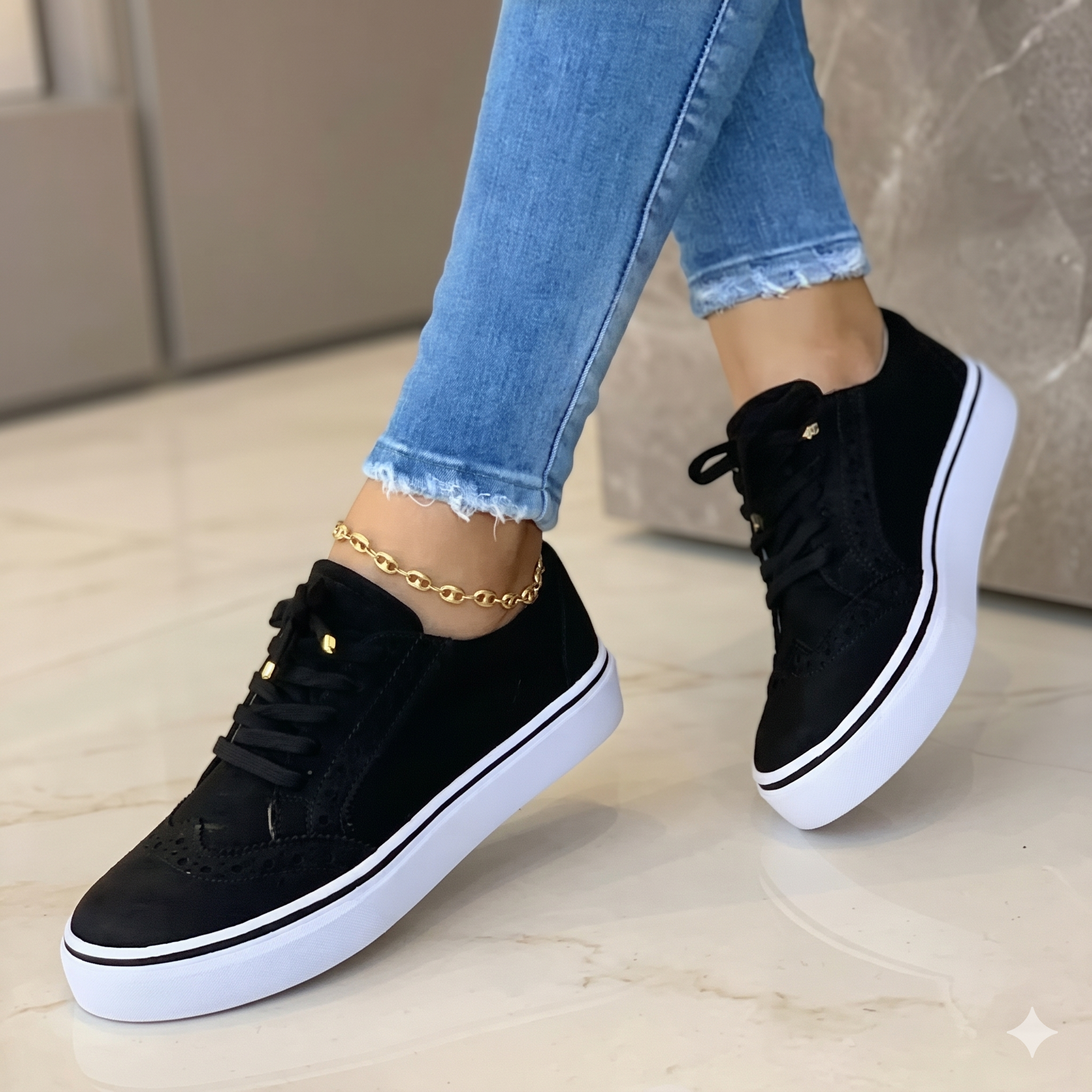Maeva | Orthopedic Lace-up Sneakers