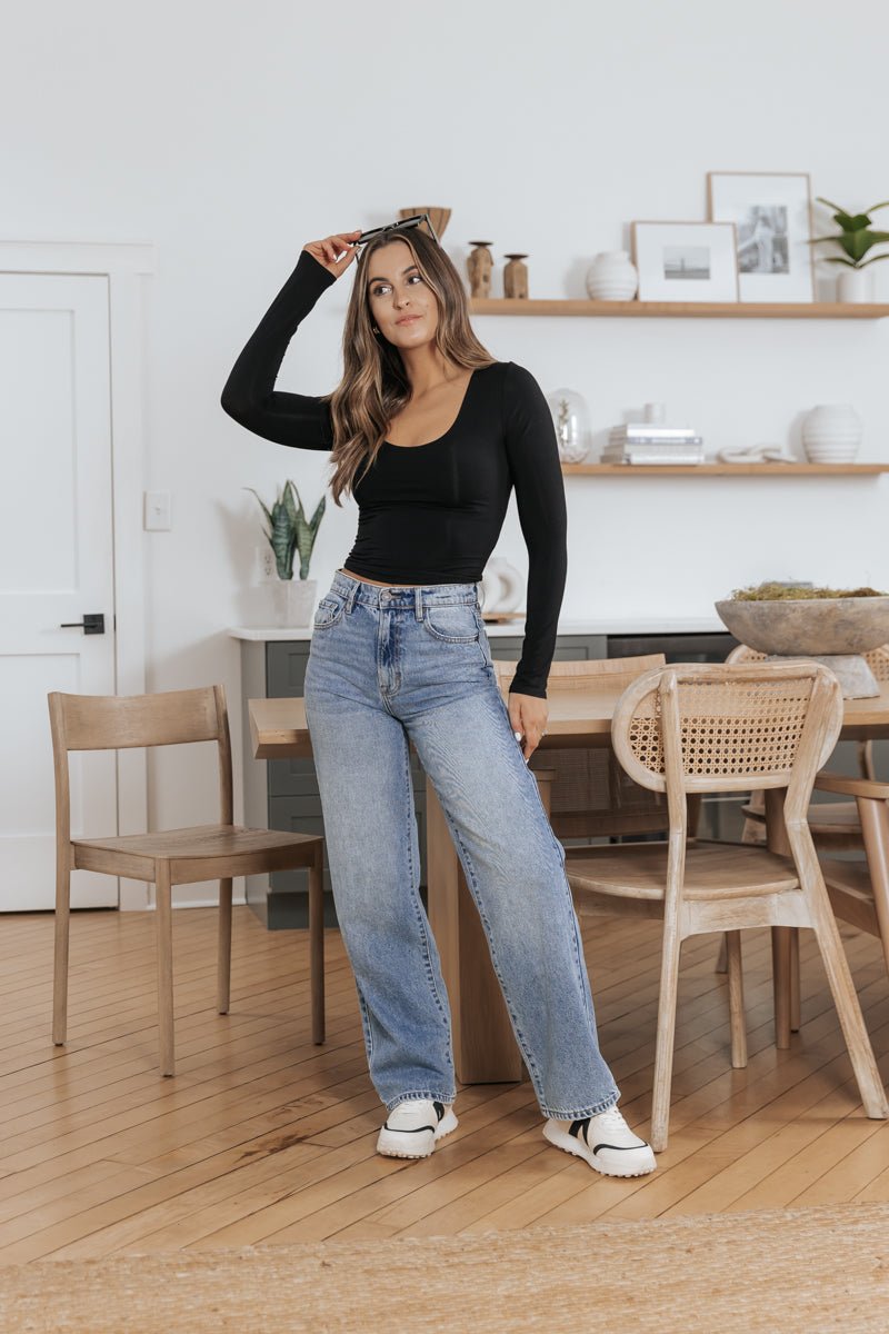 Ultra-Stretchy Scoop Neck Top - BLACK - FINAL SALE